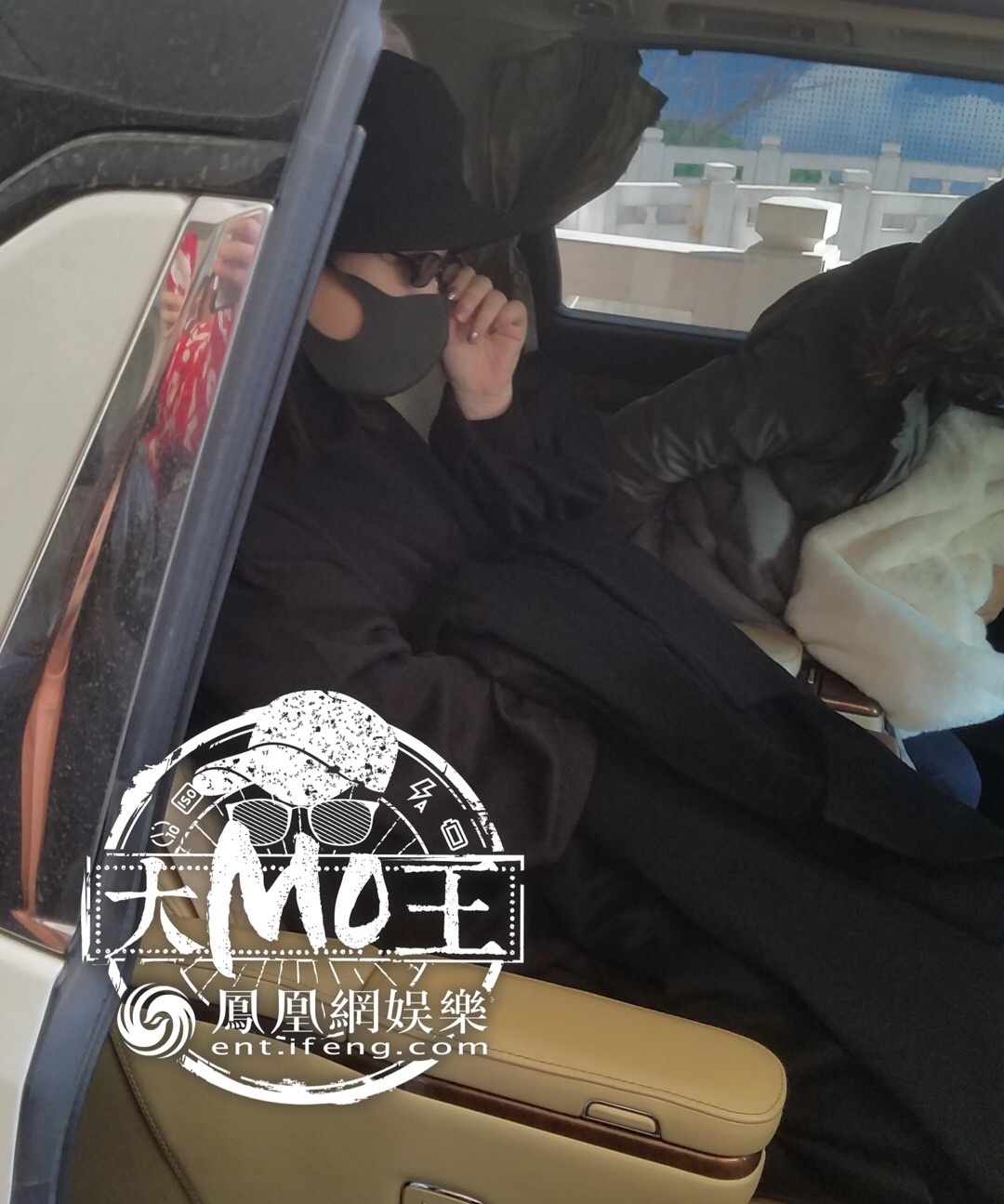 Trieu Le Dinh sinh con anh 3