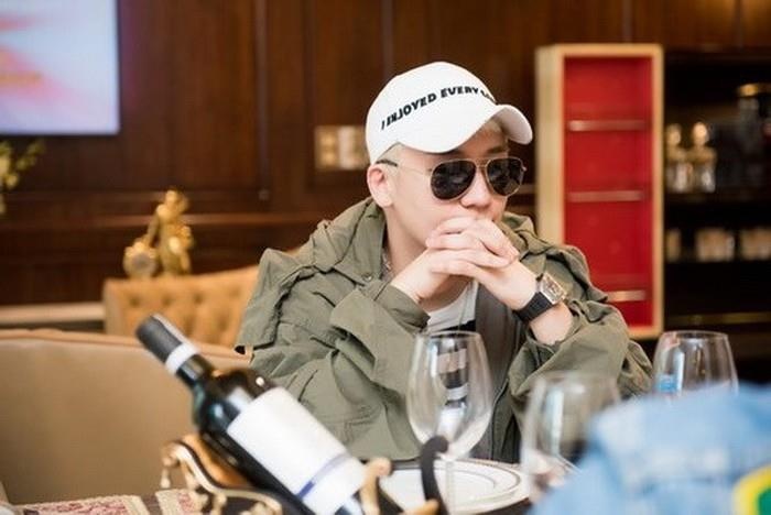 Khoi tai san khong lo sau 13 nam gia nhap showbiz cua Seungri hinh anh