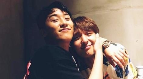 Hoi ban than Seungri voi vang phu nhan dinh liu group chat tinh duc hinh anh