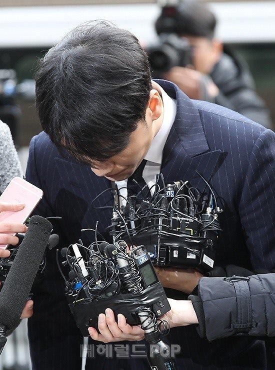 Seungri bi dieu tra anh 7