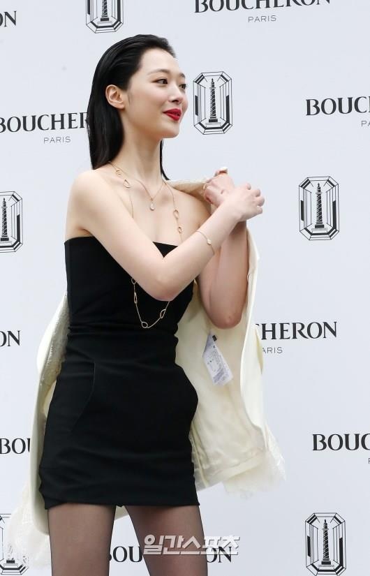 Sulli tuoi tre tham du su kien anh 6