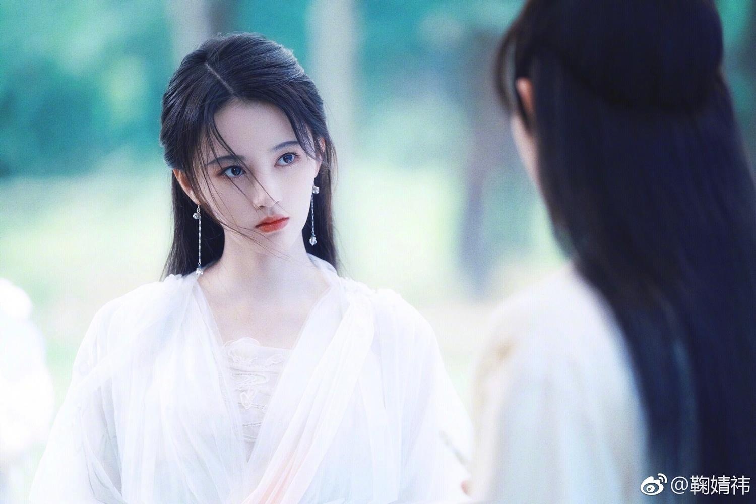 Trailer 'Tan Bach nuong tu truyen ky' hinh anh