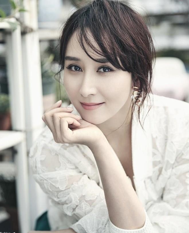 My nhan co trang say bat tinh anh 2