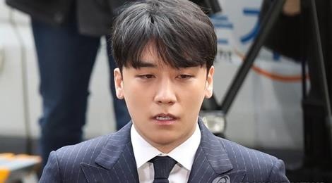 Seungri phu nhan cao buoc mai dam, danh bac: 'Toi bi doi xu bat cong' hinh anh