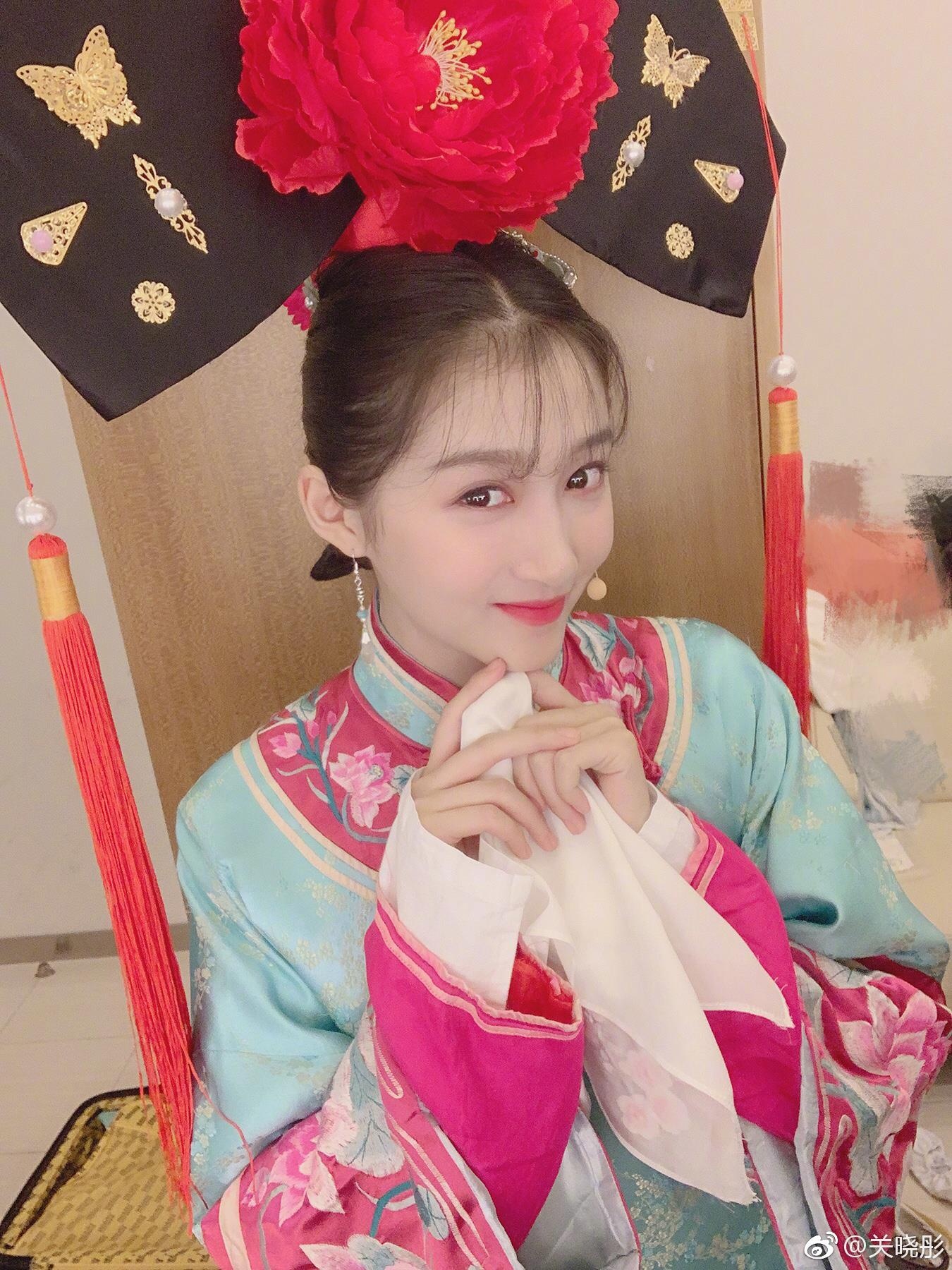 Quan Hieu Dong ban gai Loc Ham anh 1