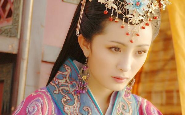 Duong Mich khong phai la Vuong Chieu Quan dep nhat man anh hinh anh