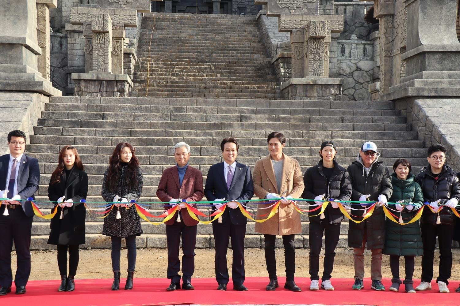 Song Joong Ki dong Asadal Chronicles anh 8