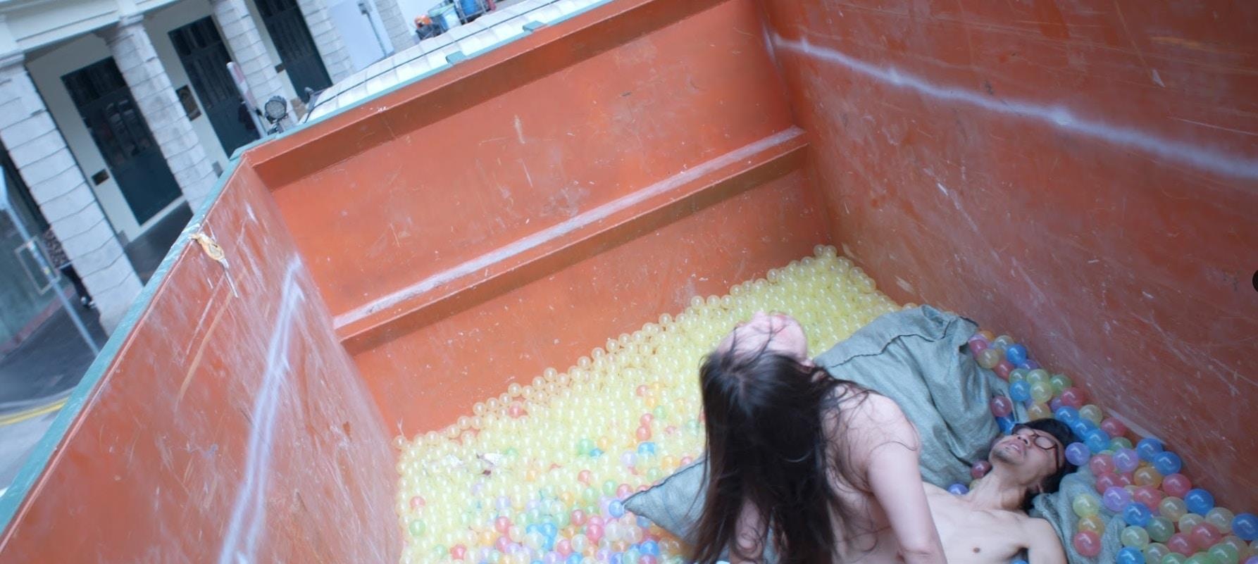 Phim 18+ Ba nguoi chong anh 5