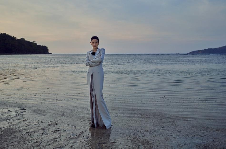 Angelababy bat chuoc Cung Loi anh 8