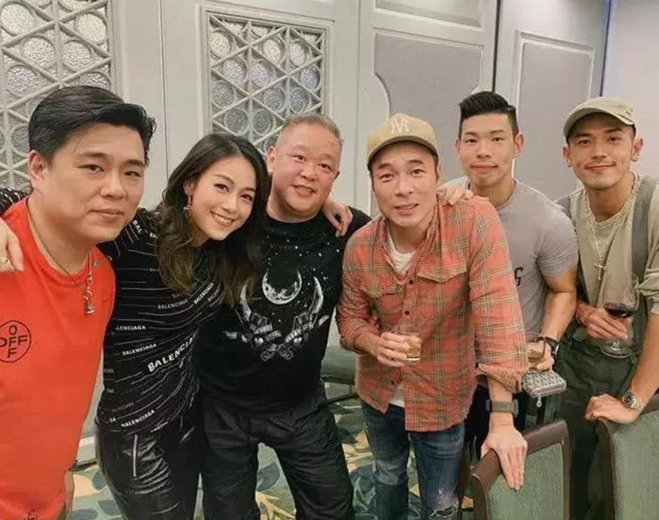 A hau Hong Kong ngoai tinh anh 5