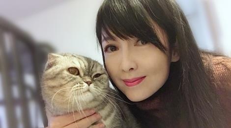 Chau Hue Man: 'Toi tha song voi 20 con meo con hon sinh mot dua tre' hinh anh