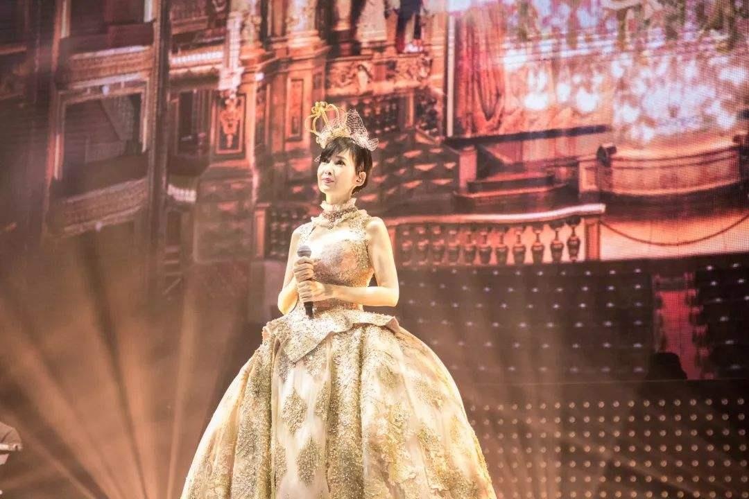 Ngoc nu Hong Kong Chau Hue Man anh 7