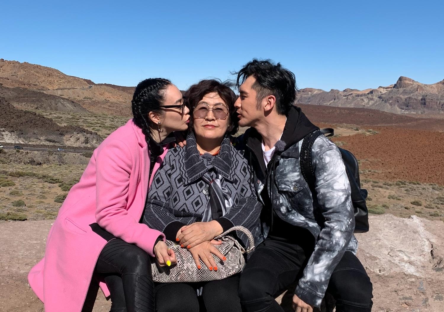 Chung Le De va chong tre anh 1