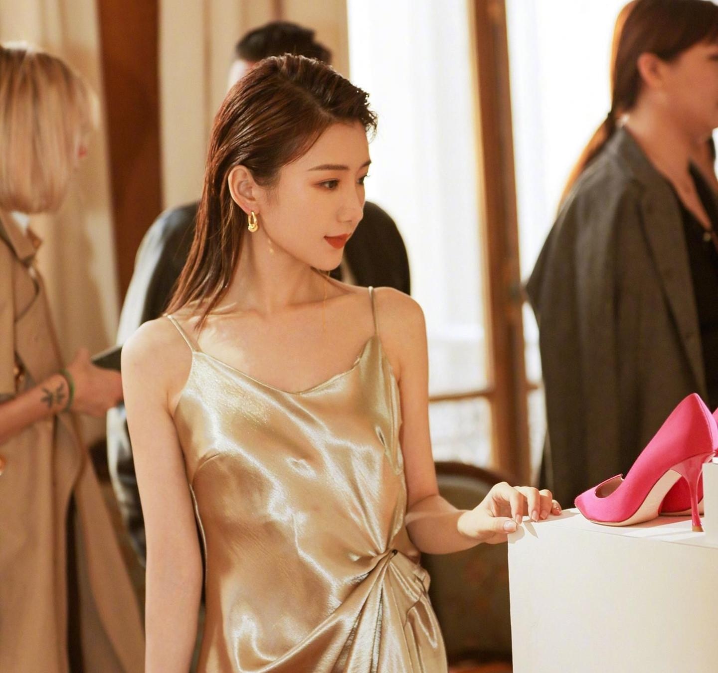 Duong Yen luy tinh anh 12