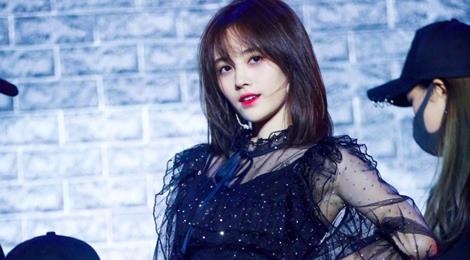 Nhung man dien hut khan gia cua 'my nu 4.000 nam Trung Quoc' hinh anh