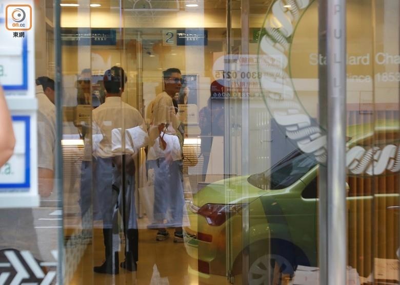 Truong Dan Phong ngoai tinh anh 7