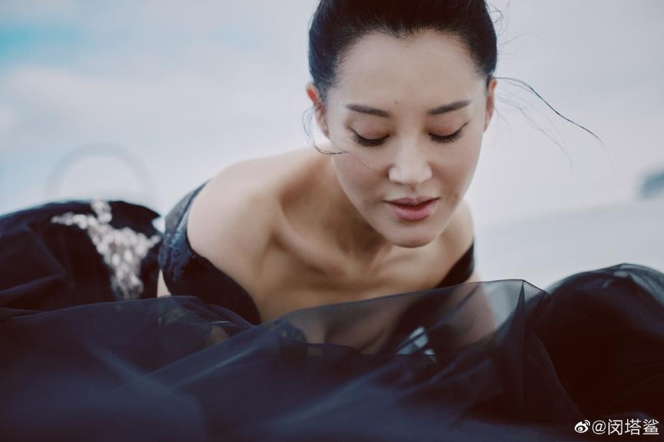 Thanh Co Hua Tinh tre dep anh 1