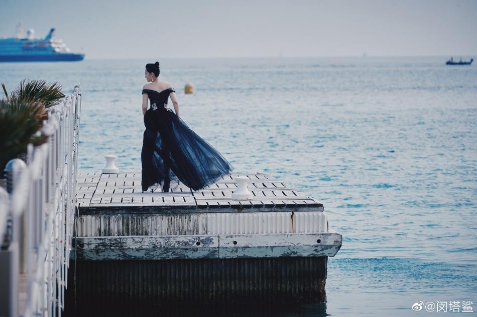 Thanh Co Hua Tinh tre dep anh 4