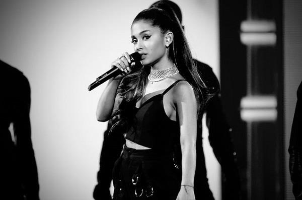 Ariana Grande huy dien anh 2