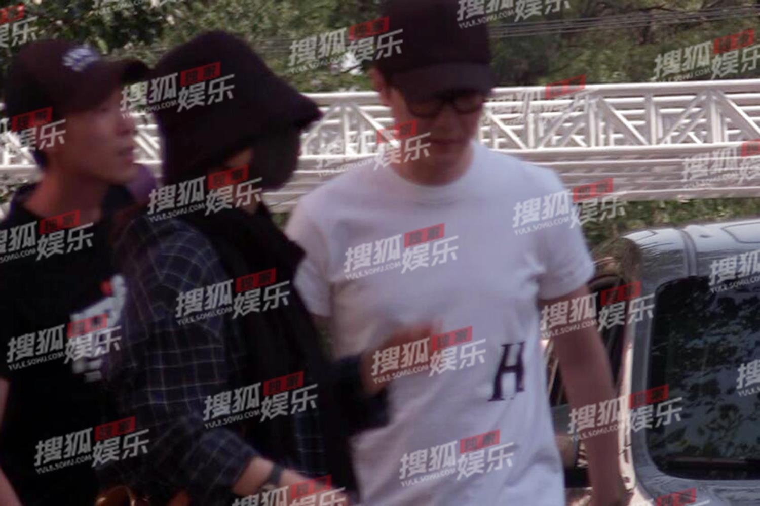 Trieu Le Dinh sinh con anh 1