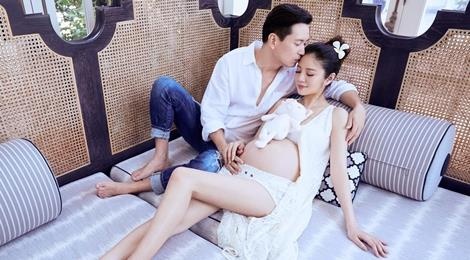 'Trieu Man' An Di Hien khoe bung bau lon trong bo anh chup o Phu Quoc hinh anh