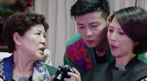 Dai hoa dan TVB bi me chong chi trich ngay tren truyen hinh hinh anh