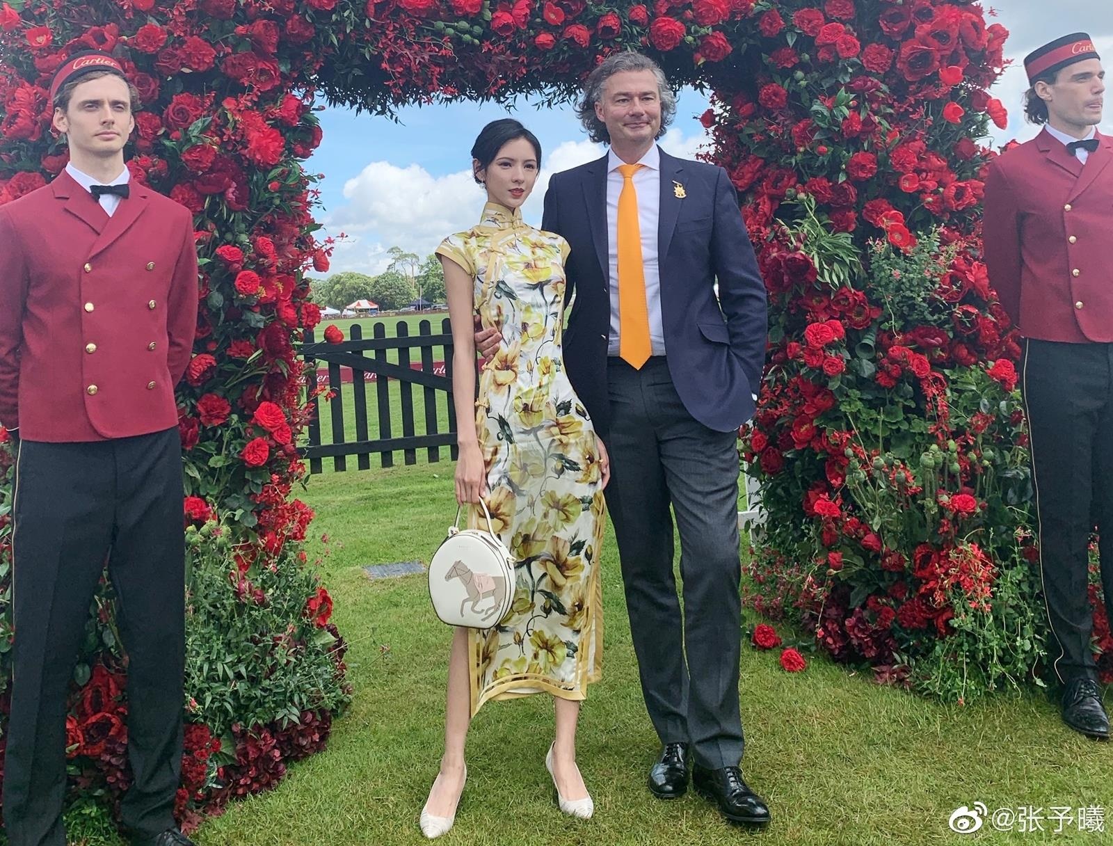 Truong Du Hi mac suon xam anh 2