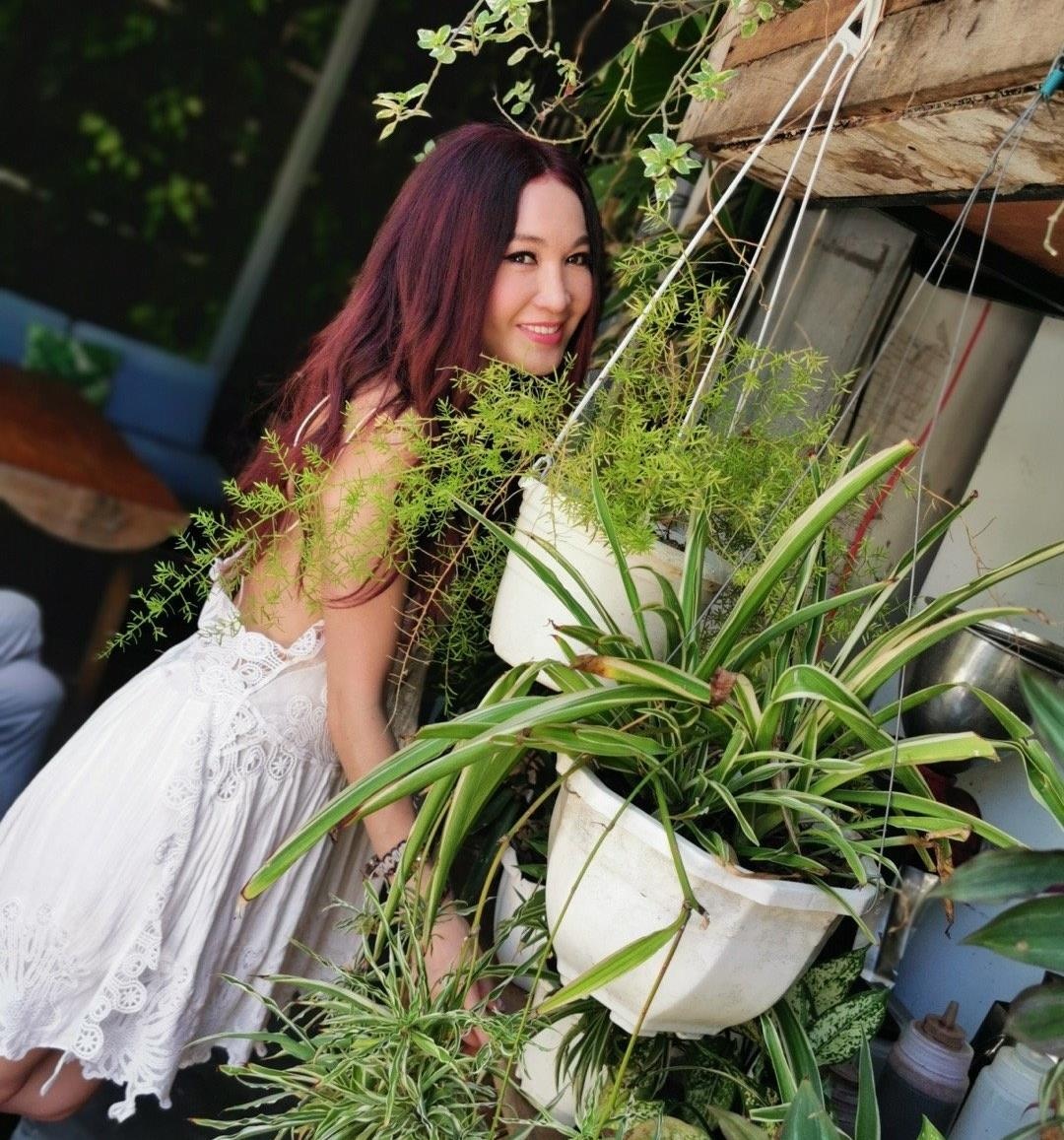 On Bich Ha sang Viet Nam anh 8