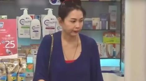 'Bieu tuong nong bong Hong Kong' Khau Thuc Trinh nhan sac xuong doc hinh anh