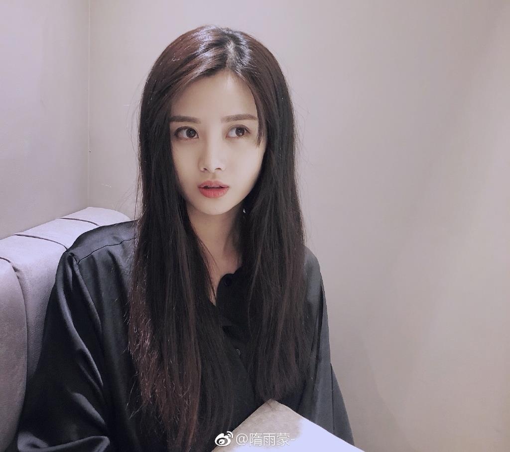 my nhan Than dieu dai hiep ket hon anh 8