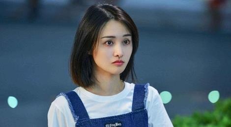 Trinh Sang cam thay u uat sau khi bi dan mang chi trich hinh anh