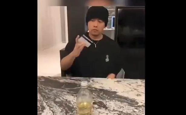 Ta Dinh Phong, Trieu Van Trac thu thach da nap chai hinh anh