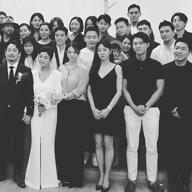 Hyun Bin dien trai tham du dam cuoi anh 1