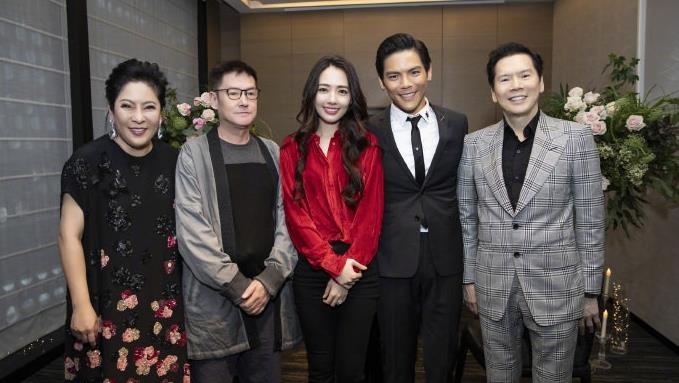 Quach Bich Dinh dinh hon anh 1