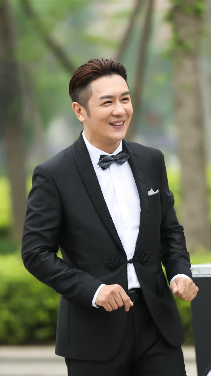 Tran Hao Dan phau thuat tham my anh 2