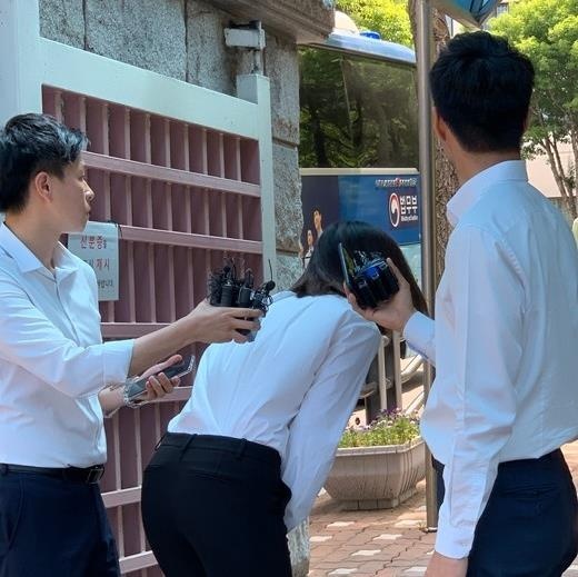 Hwang Hana duoc tha anh 2