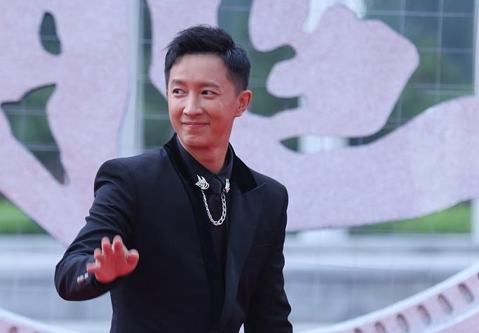 Luu Diec Phi Thanh Long anh 10