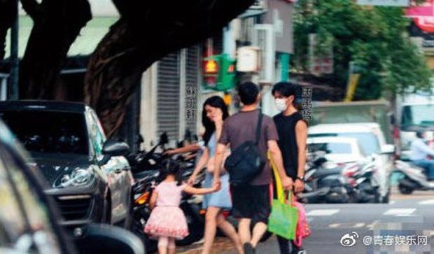 Đường Vũ Triết hẹn hò ảnh 1 Duong Vu Triet hen ho anh 1