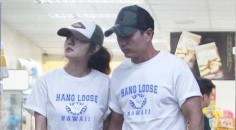 'Bach Cot Tinh' An Di Hien lan dau xuat hien sau khi sinh quy tu hinh anh