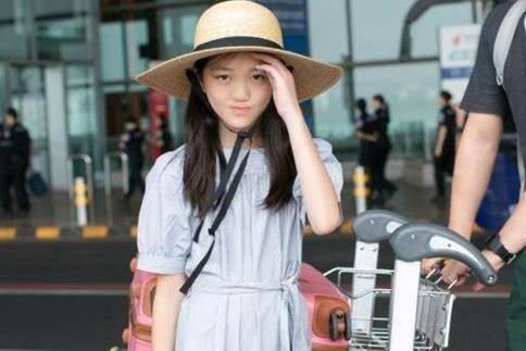 Con gai Vuong Phi len tieng khi bi che 'tieu tien nhu nuoc' hinh anh