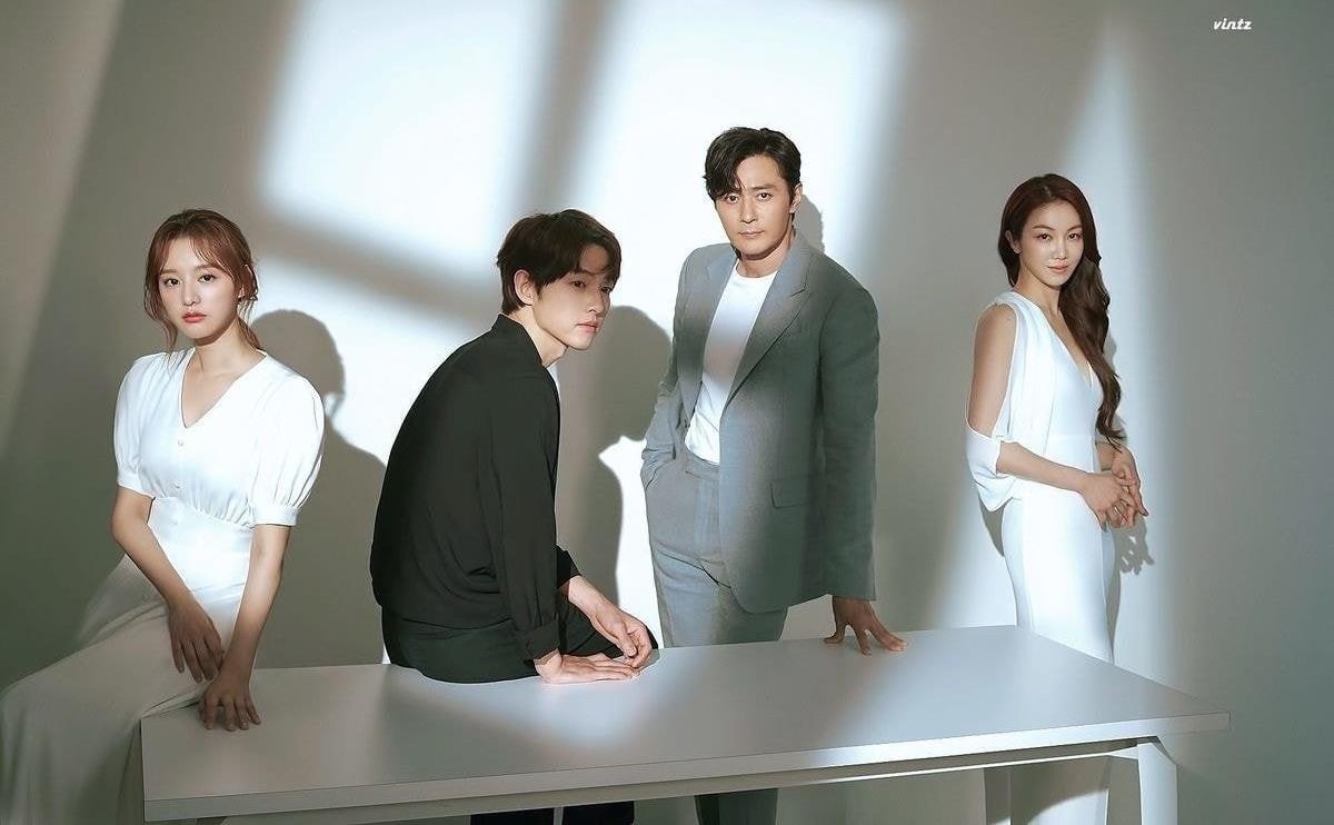 Kim Ji Won va Song Joong Ki anh 7