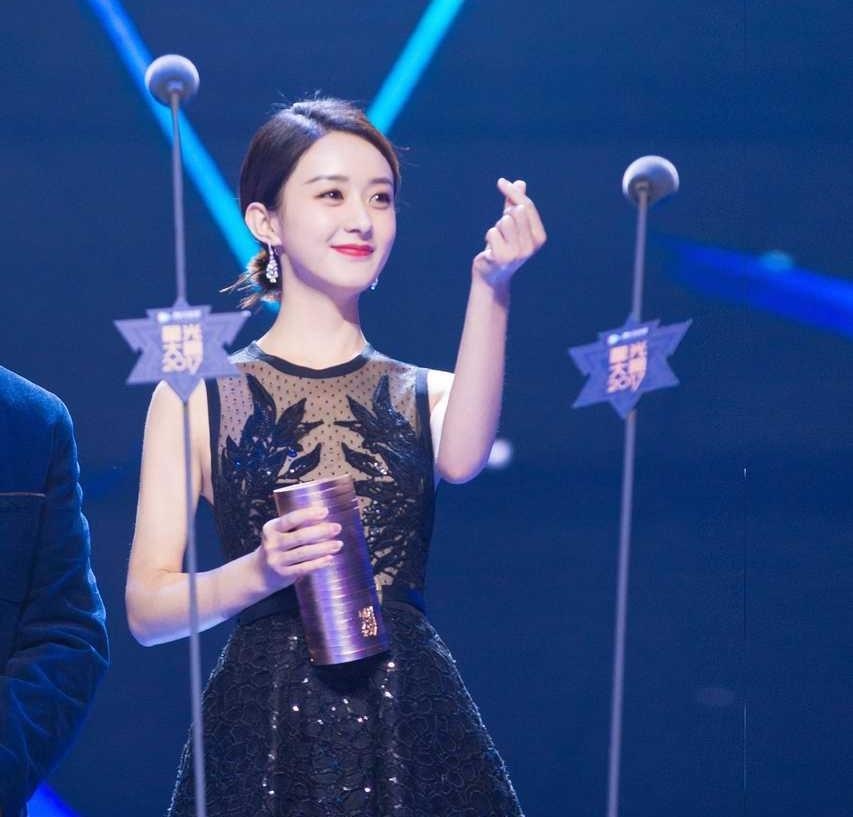 Trieu Le Dinh ket hon anh 2