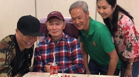 Sao vo thuat Hong Kong don sinh nhat tren giuong benh hinh anh