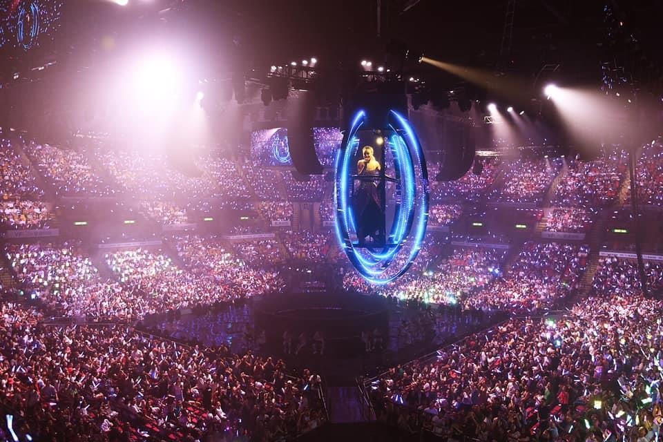 Dung To Nhi to chuc dem nhac anh 3