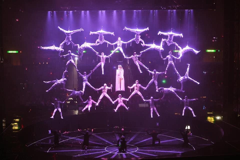 Dung To Nhi to chuc dem nhac anh 7