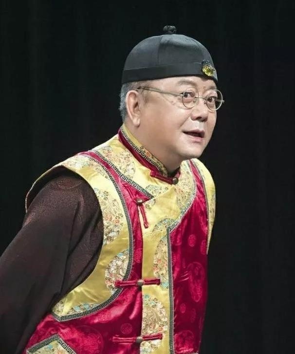 Hoa Than Vuong Cuong nuoi con nho anh 1