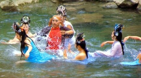 Tay du ky 1986 anh 3