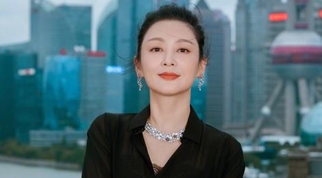 Tran Hong - my nhan man anh khong kieng ne Thanh Long hinh anh