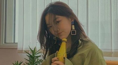 Con gai Vuong Phi song sang chanh o Thuy Si hinh anh