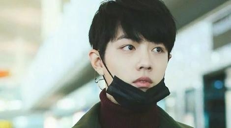 My nam ‘Tru tien’ bi danh o khach san hinh anh